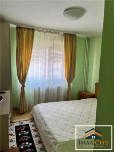 Apartament 3 camere, bulevard Pacurari - foto 1
