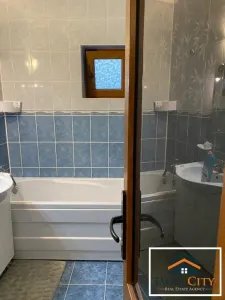 Apartament 3 camere, Billa, bloc tip Vila - foto 4