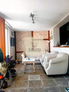 Casa 3 camere 2 bai teren de 400 mp | Garaj in zona Gusterita - foto 8