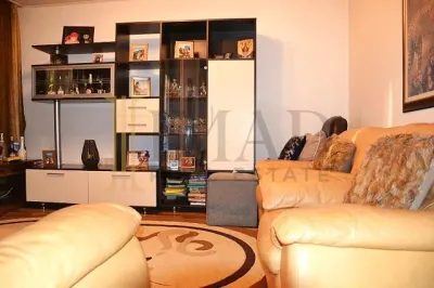3 Camere, decomandat, parter+curte privata! Vanzare apartament in Targoviste - Micro 4. - foto 2