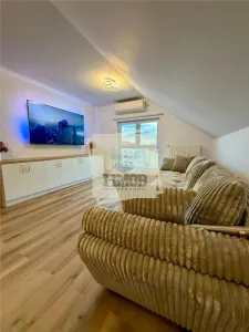 Apartament  4 camere 2 bai si loc parcare zona Kogalniceanu - foto 6
