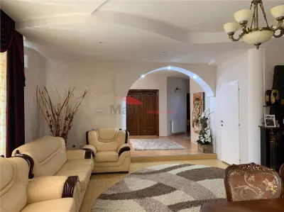Vila+Spatiu Comercial - foto 4