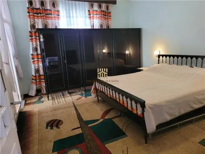Casă Tradițională de Vânzare în Bucovina Sasca | 180 mp Utili | 6 Camere | 2.500 mp Teren | Beci din Piatră | Drum Asfaltat | Comision 0 - foto 14