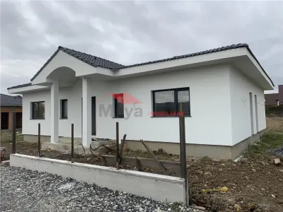 Casa de vanzare, zona Unirea - Bistrita