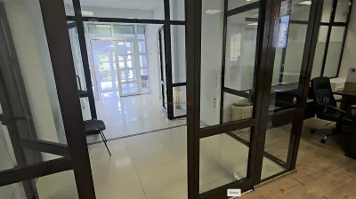 Spațiu de Birouri / Comercial 180 MP | Zona Metro Suceava | Parter Înalt | 4 Birouri | 395.000 Euro - foto 12