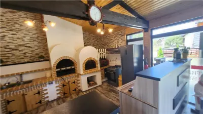 Pensiune Turistică 4* de Vânzare în Voroneț, Bucovina | Afacere la Cheie | 12 Camere | Restaurant 60 Locuri | Sauna & Ciubăr |  Comision 0 - foto 11