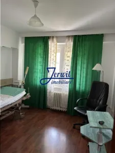 Ap 3 camere, Centru - foto 3
