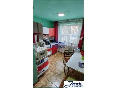 Ap. 2 camere, decomandat, C Caransebesului - Resita