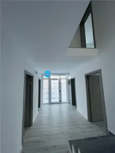 Vila in Valea Lupului, cu 6 camere, 3 bai, 268 mp, 450 mp teren - foto 4
