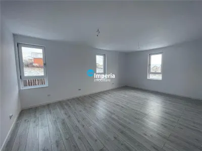 Vila in Valea Lupului, cu 6 camere, 3 bai, 268 mp, 450 mp teren - foto 6