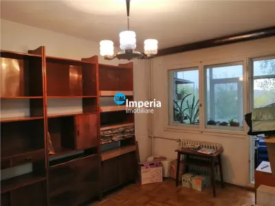 Tatarasi la strada, apartament 3 camere DECOMANDAT - Iasi