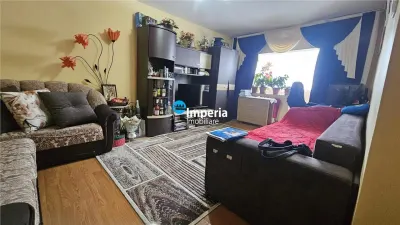Apartament 3 camere de vanzare, etaj 2 BLD Poitiers - Iasi