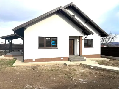 Casa individuala in Horpaz , 3 cam, beci - Horpaz