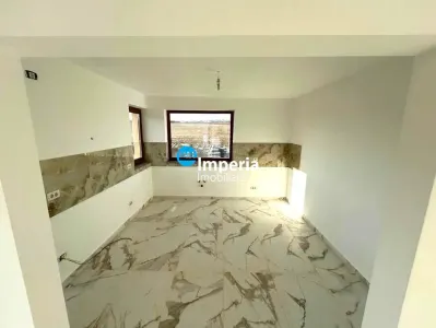 Casa Demisol+P+M, beci, 6 cam, 2 bai, 500 teren,  Lunca Cetatuii - foto 3