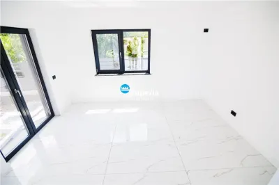 Duplex modern cu 3 dormitoare, 2 bai și terasa panoramica,Rediu Iasi - foto 3