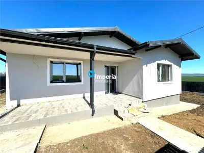 Casa individuala 3 cam,  400 teren, Ciurbesti, Miroslava - Ciurbesti