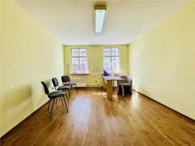 Spatiu de birouri | Central - Piata Cibin | 150 mp | curte | COMISION 0 | video - foto 3