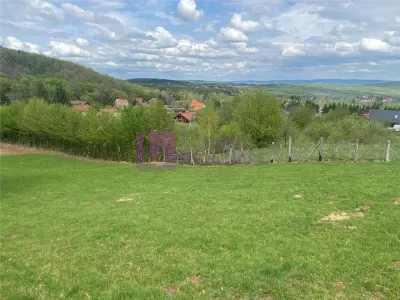 Teren 1050 mp in Tocile | intravilan | utilitati - Sadu