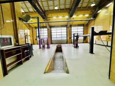 Spatiu industrial pretabil service auto | 390 mp | Central | cu birouri | - foto 9