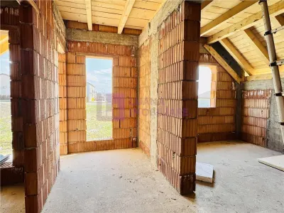 Casa individuala NOUA | 5 camere | Sura Mare | teren 340 mp - foto 6