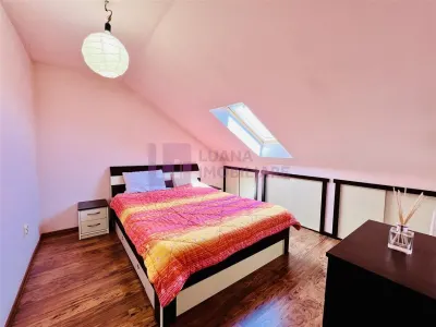 Mansarda 3 camere, 2 bai de vanzare | Vasile Aaron | mobilat si utilat - foto 4