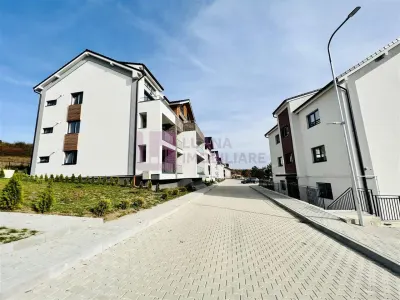 Spatiu comercial zona Vest | la strada | 4 parcari | 199 mp - foto 9
