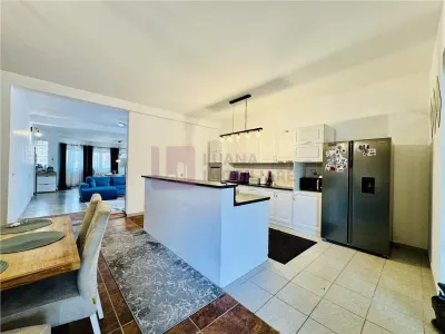 Casa pe un singur nivel Sura Mare | teren 701 mp | 2 constructii | video - foto 14