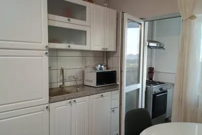 Vanzare Apartament 2 Camere Semidecomandat Berceni-Izvorul Rece - Bucuresti