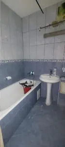 Apartament 3 Camere Semidecomandat Berceni-Calinesti - foto 5