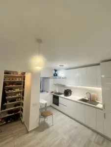 Vanzare Apartament 3 Camere Decomandat Bd.Ctin.Brancoveanu - Bucuresti