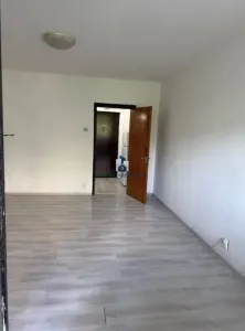 Vanzare Garsoniera Semidecomandata Aparatorii Patriei-Turnu Magurele - Bucuresti