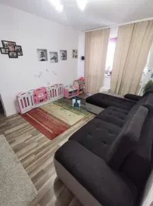 Vanzare Apartament 2 Camere Semidecomandat Bd.Alexandru Obregia - foto 2