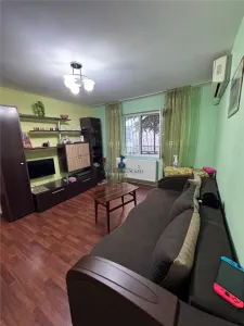 Apartament 2 camere cf 2 Semidecomandat Resita - foto 7