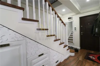 Apartament Duplex, in centrul Iasiului, finisaje premium si curte - foto 6