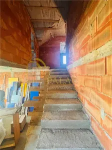Casa individuala cu garaj si subsol 5 camere Vorovesti - foto 10