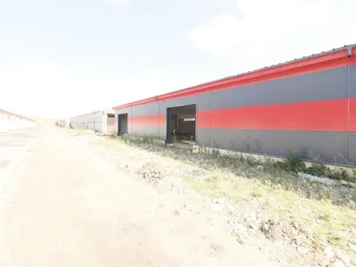 Hale 600 mp, renovate 2022, acces catre E583, Zona Lear - foto 3