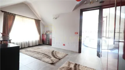 Vila exclusivista de vanzare in Iasi, design impunator,  localizare excelenta. - foto 16