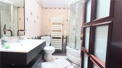 Vila exclusivista de vanzare in Iasi, design impunator,  localizare excelenta. - foto 21