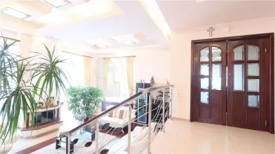 Vila exclusivista de vanzare in Iasi, design impunator,  localizare excelenta. - foto 7