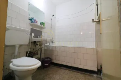 Apartament de 3 camere decomandat, etaj 2,  Podu Ros, Liceul Racovita - foto 14