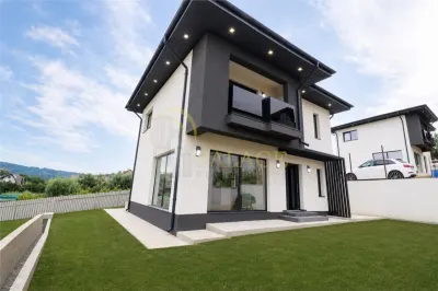 Casa noua, 4 camere Bucium, priveliste spectaculoasa. - foto 2