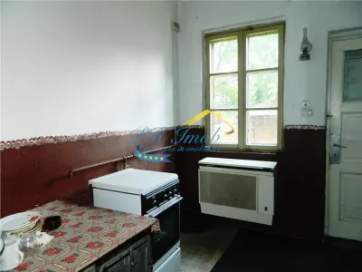 Apartament in Vila, de Inchiriat - foto 6