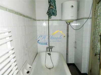 Apartament in Vila, de Inchiriat - foto 9