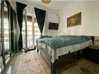 ULTRACENTRAL - 2 Camere - Renovat complet - Centrala proprie - Timisoara