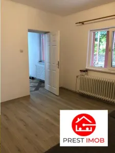 De inchiriat parterul unei case in Sancrai - foto 3