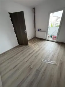 Spitalul Judetean - 2 Camere - Etaj intermediar - Bloc izolat - Complet renovat - Timisoara
