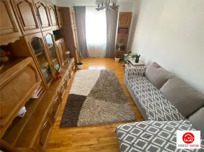 Apartament cu 4 camere de vanzare in Tudor - foto 4