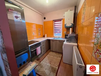 De vanzare apartament 3 camere, pe doua nivele - Sangeorgiu de Mures