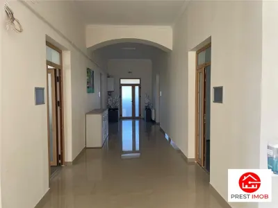 De vanzare spatiu comercial - foto 11