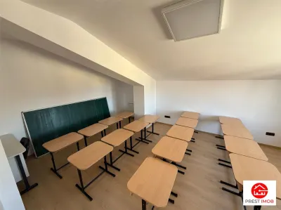 De inchiriat spatiu birouri, 10 birouri , 4 bai, garaj, 4 bai si teren 10 arii,Sancraiul de Mures - foto 6